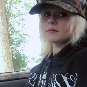 Meet your Posher, Shea